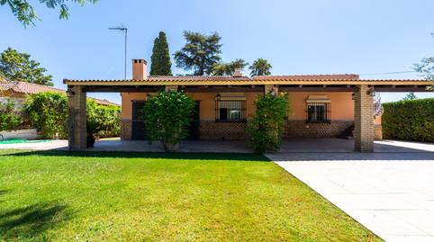 Foto 2 de Casa o xalet en venda a Calle de Los Tulipanes, Palomares del Río, Sevilla