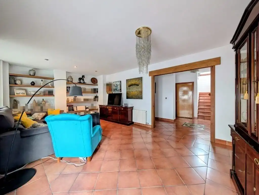 Sala d'estar de Dúplex en venda en Loja amb Calefacció, Terrassa i Traster