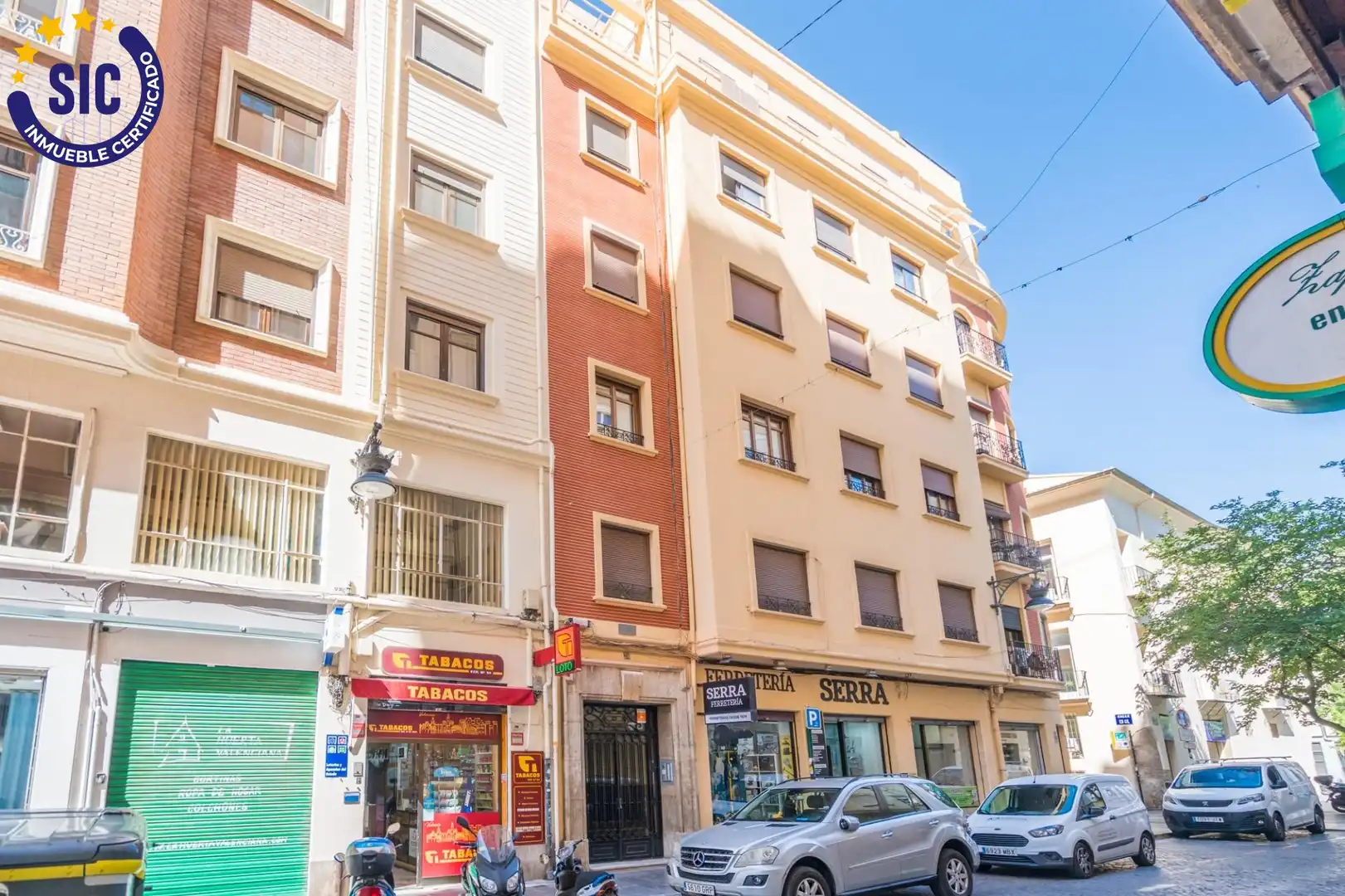 Vista exterior de Piso en venta en Valencia con Calefacción y Parquet