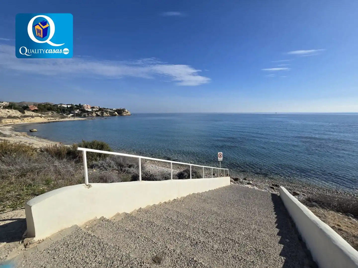 Vista exterior de Casa o chalet en venta en El Campello con Aire acondicionado, Terraza y Balcón