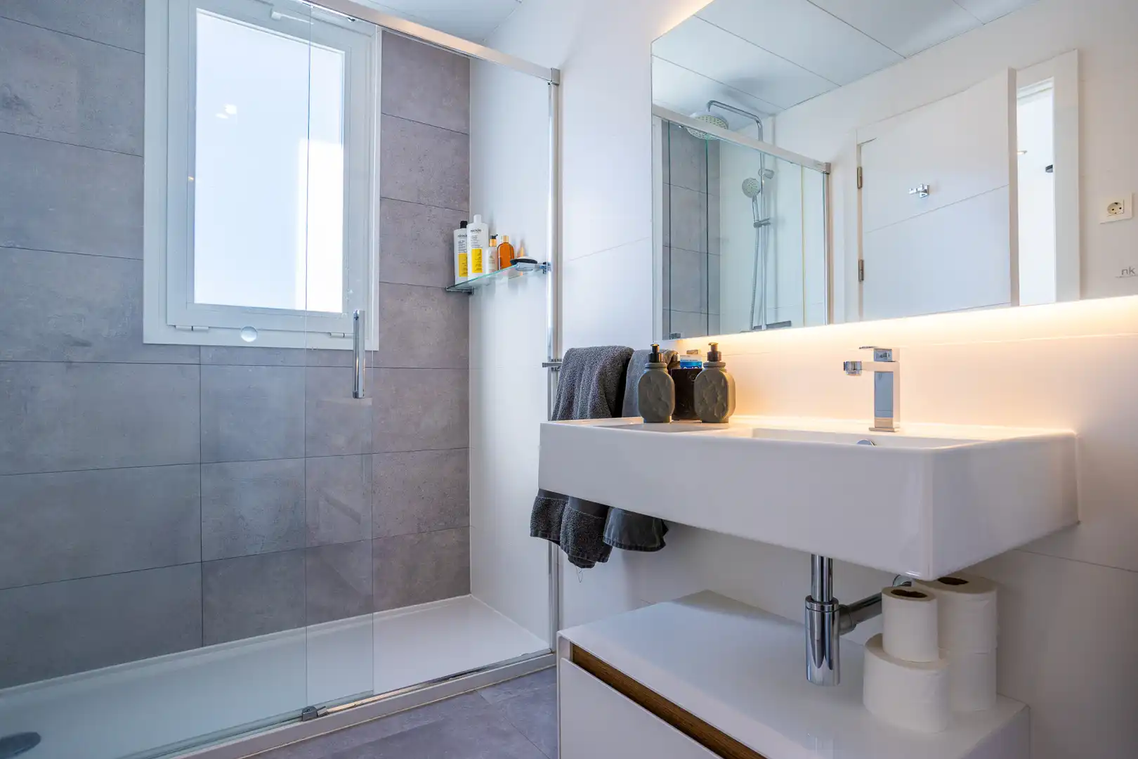 Baño de Ático en venta en Mijas con Aire acondicionado, Terraza y Piscina