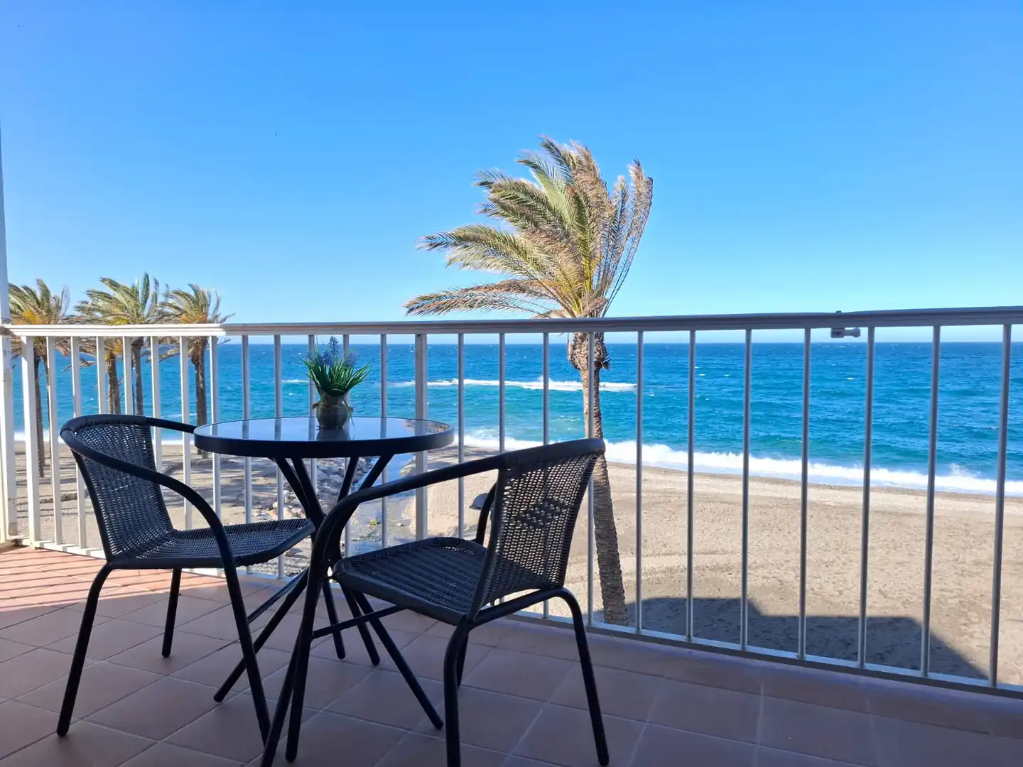 Terrasse von Wohnung zum Verkauf in Torrenueva Costa mit Terrasse, Abstellraum und Möbliert