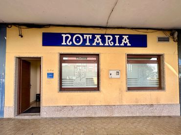 Local commercial à vendre à N/A 8