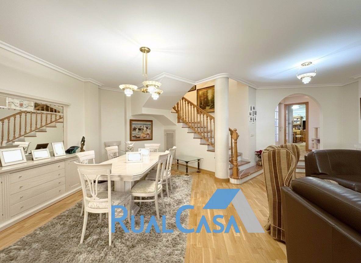 Comedor de Casa o chalet en venta en San Vicente del Raspeig / Sant Vicent del Raspeig con Parquet, Terraza y Trastero