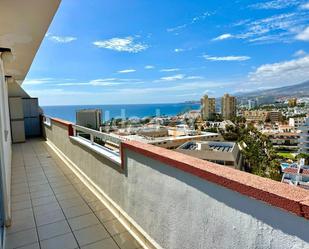 Vista exterior de Àtic en venda en Arona amb Terrassa i Piscina