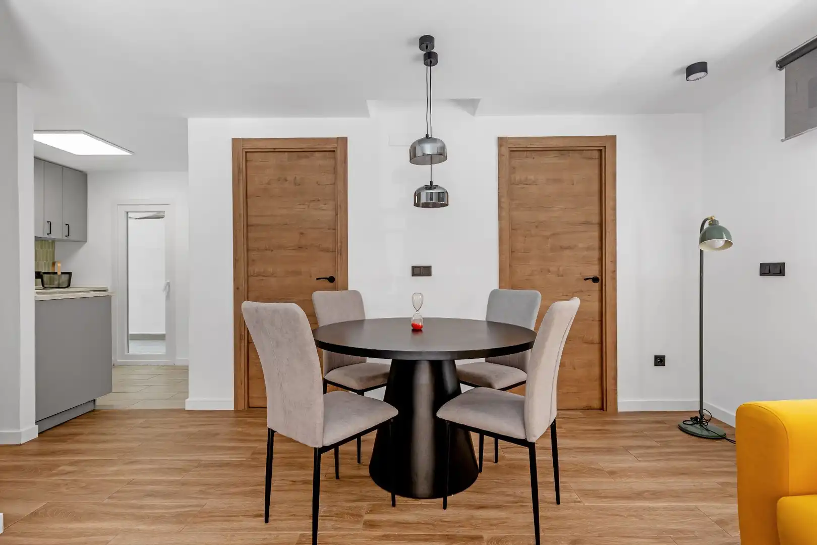 Comedor de Apartamento en venta en Torrevieja con Terraza, Trastero y Amueblado