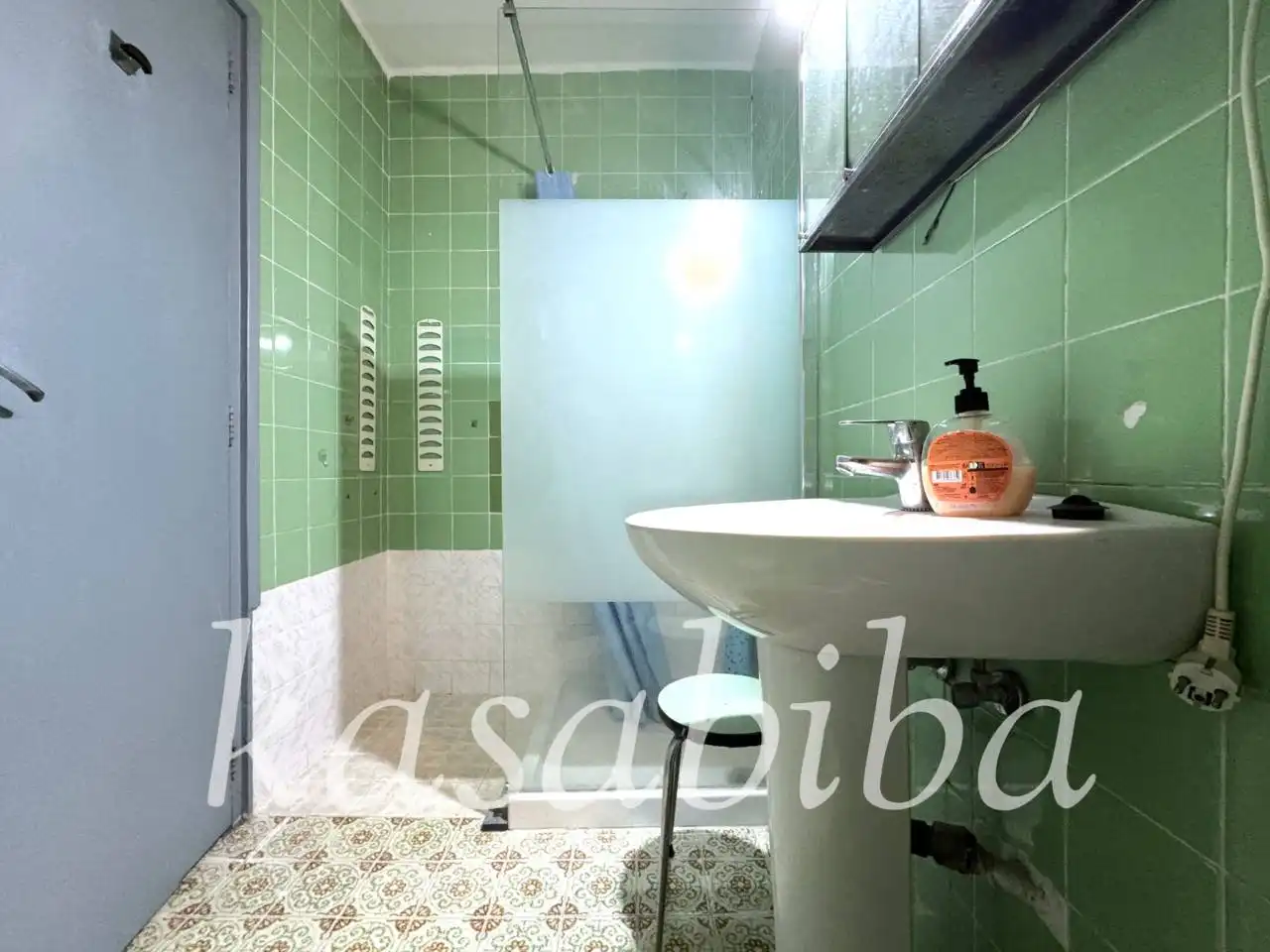 Baño de Piso en venta en Valencia con Terraza y Balcón