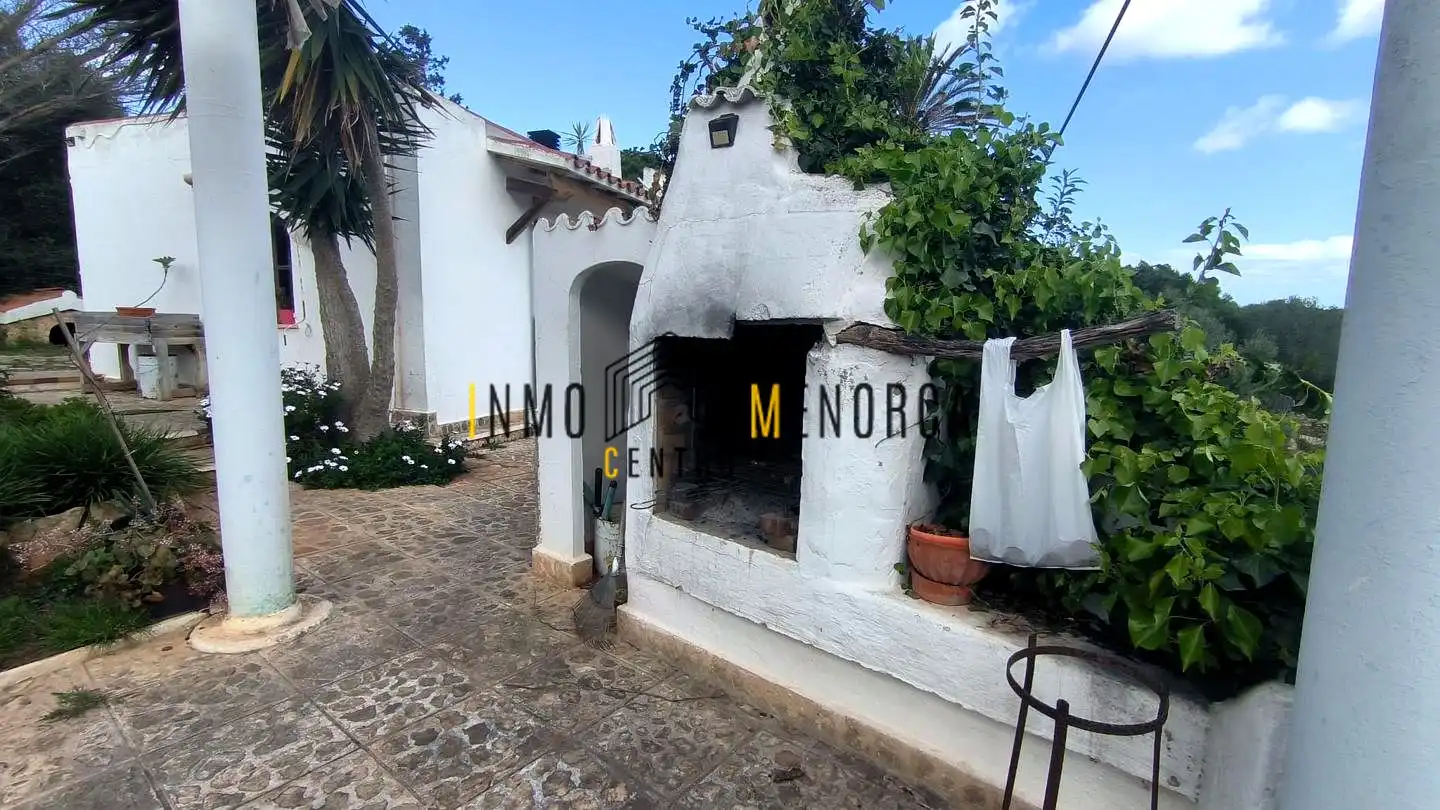 Vista exterior de Finca rústica en venda en Ciutadella de Menorca amb Jardí privat, Terrassa i Piscina
