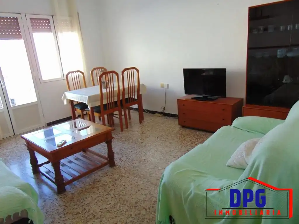 Sala d'estar de Casa o xalet en venda en Garrucha amb Moblat