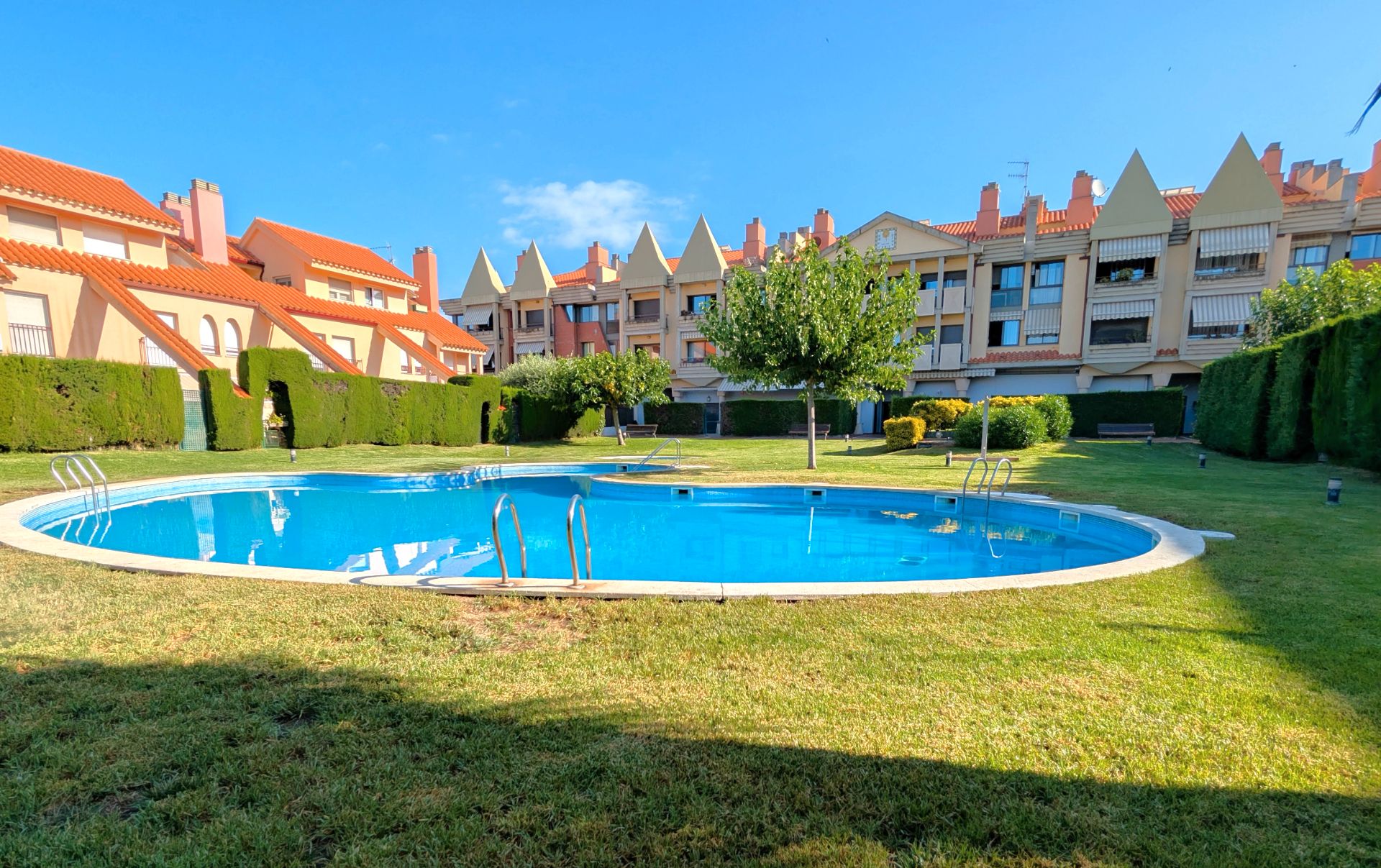Swimming pool of Apartment for sale in Palamós  with Heating, Terrace and Furnished
