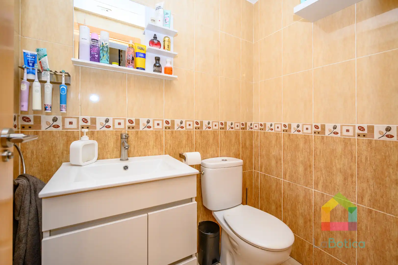Semi-detached house with pool for sale in Magán, imagen 24