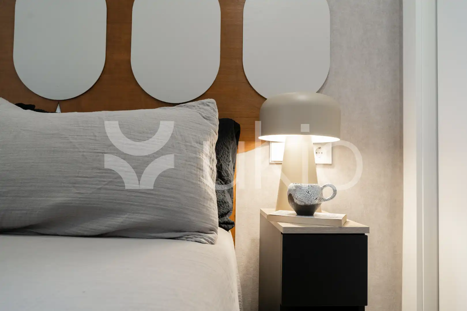 Dormitori de Apartament de lloguer en Madrid amb Aire condicionat, Calefacció i Moblat