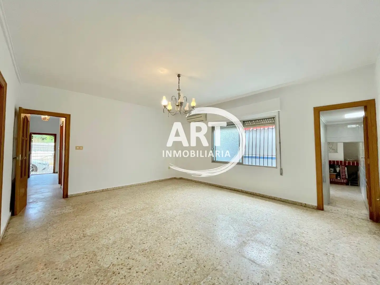 Sala d'estar de Casa adosada en venda en San Antonio de Benagéber amb Aire condicionat, Calefacció i Terrassa