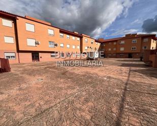Flat to rent in Yuncler