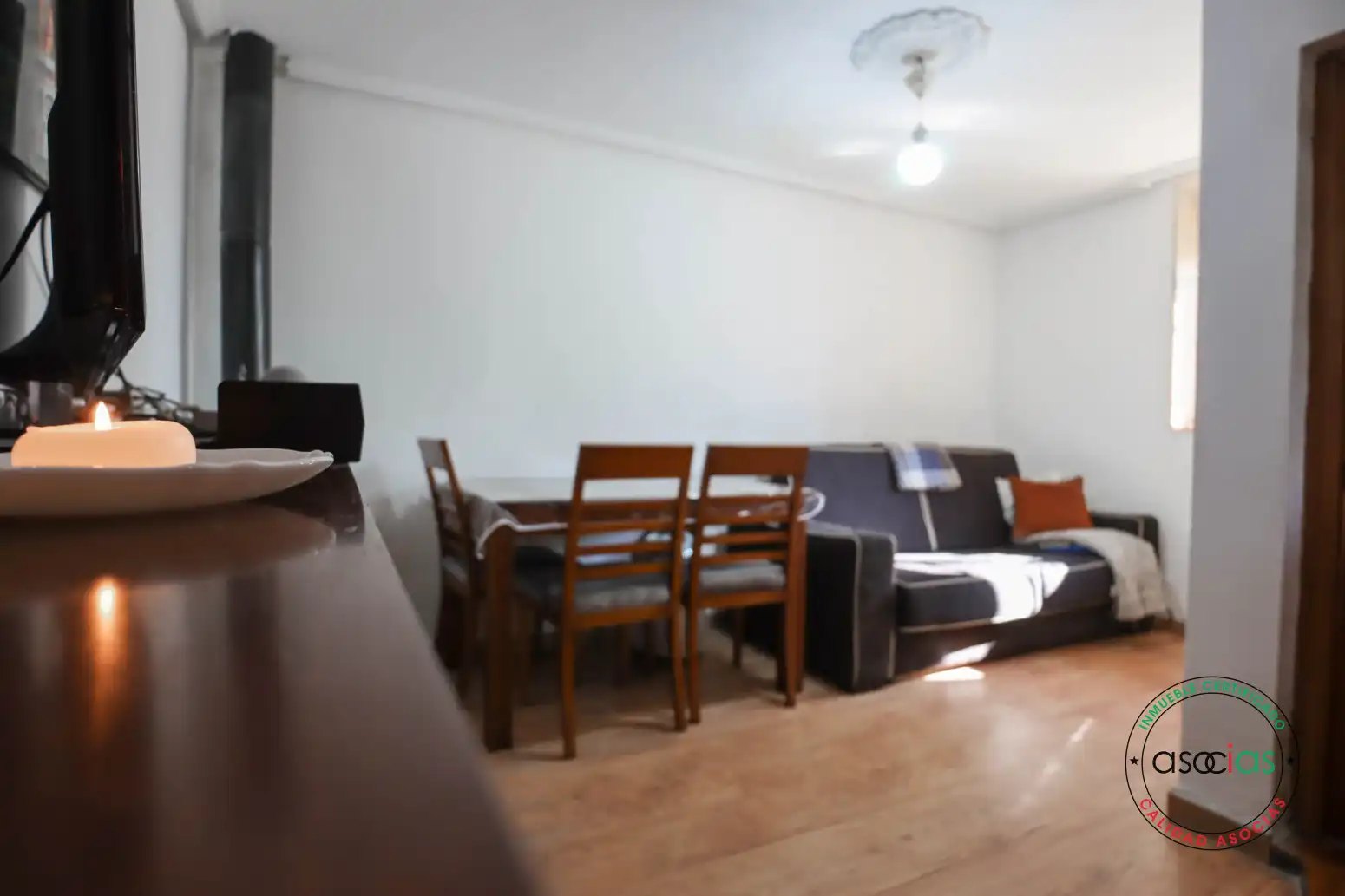Sala d'estar de Casa adosada en venda en Ribera de Arriba amb Calefacció, Parquet i Terrassa
