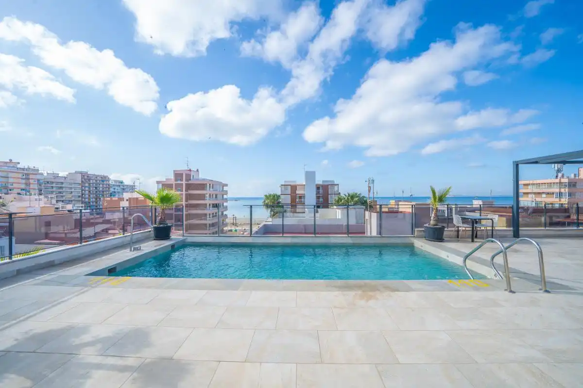 Piscina de Edifici en venda en Santa Pola amb Alarma