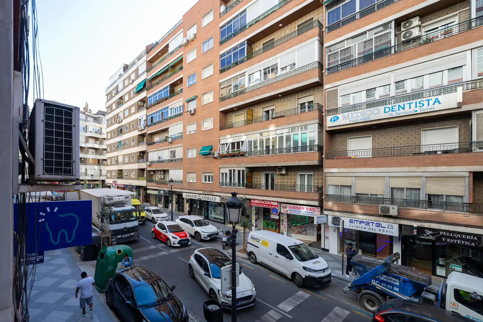 Vista exterior de Piso de alquiler en Granada con Aire acondicionado, Calefacción y Amueblado