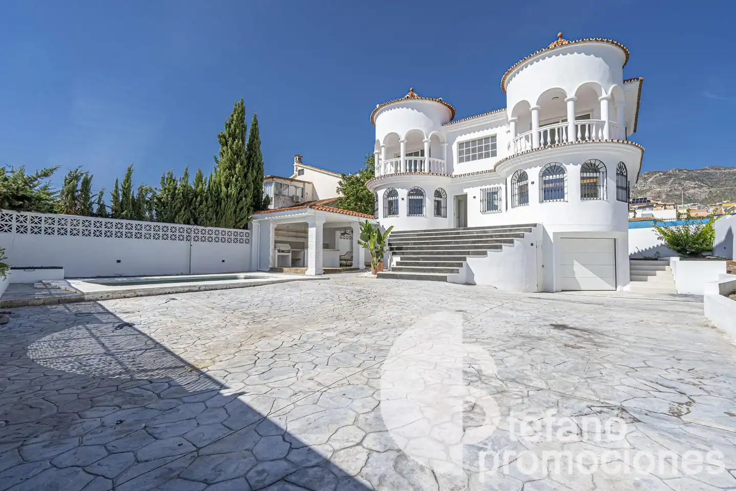 Casa con piscina en venta en Arroyo de la Miel, imagen 3