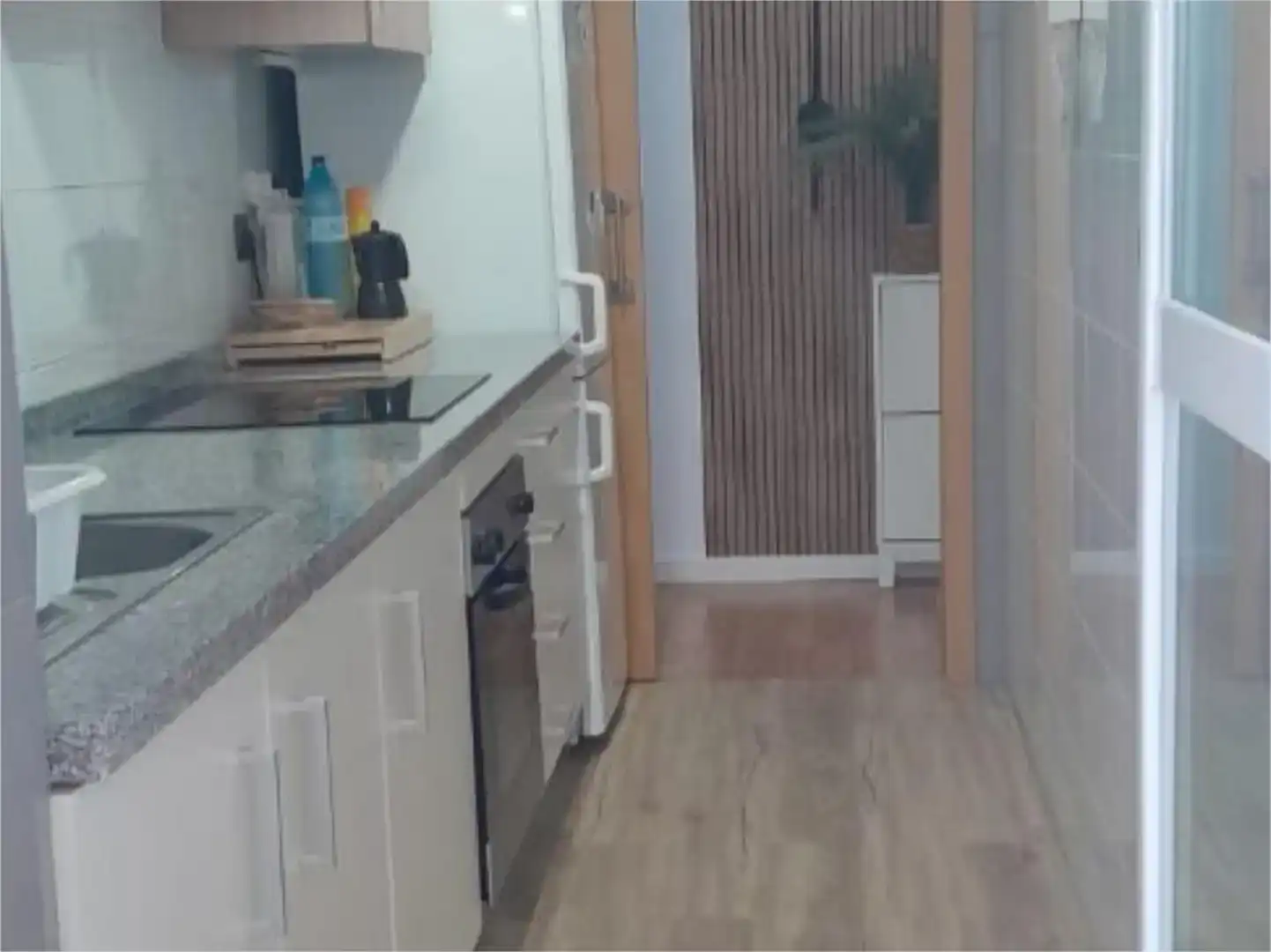 Cuina de Pis de lloguer en Málaga amb Aire condicionat, Parquet i Piscina