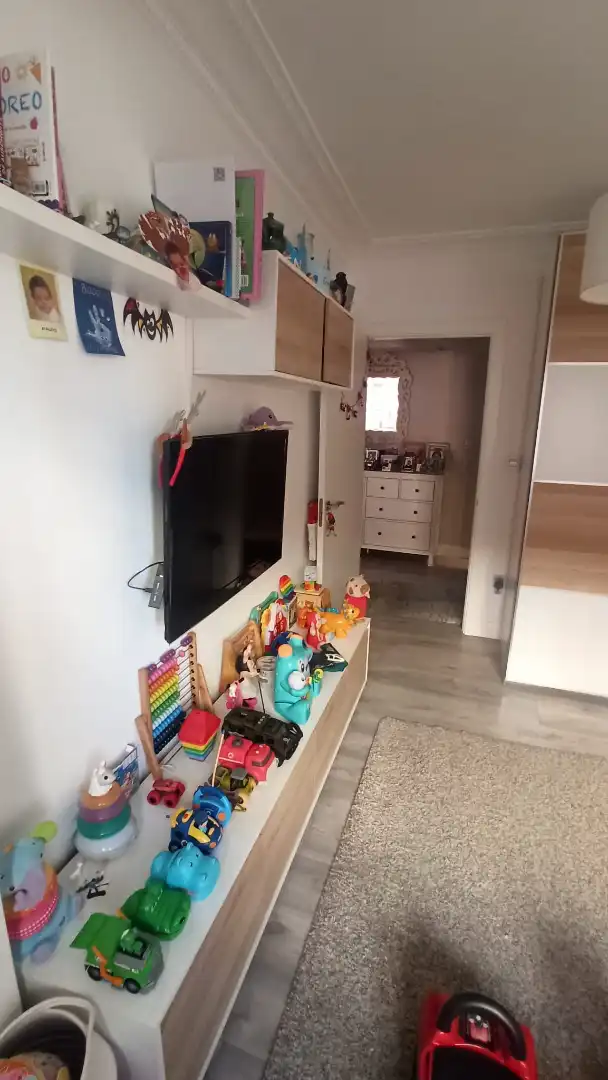 Sala d'estar de Pis en venda en Barakaldo  amb Calefacció i Moblat