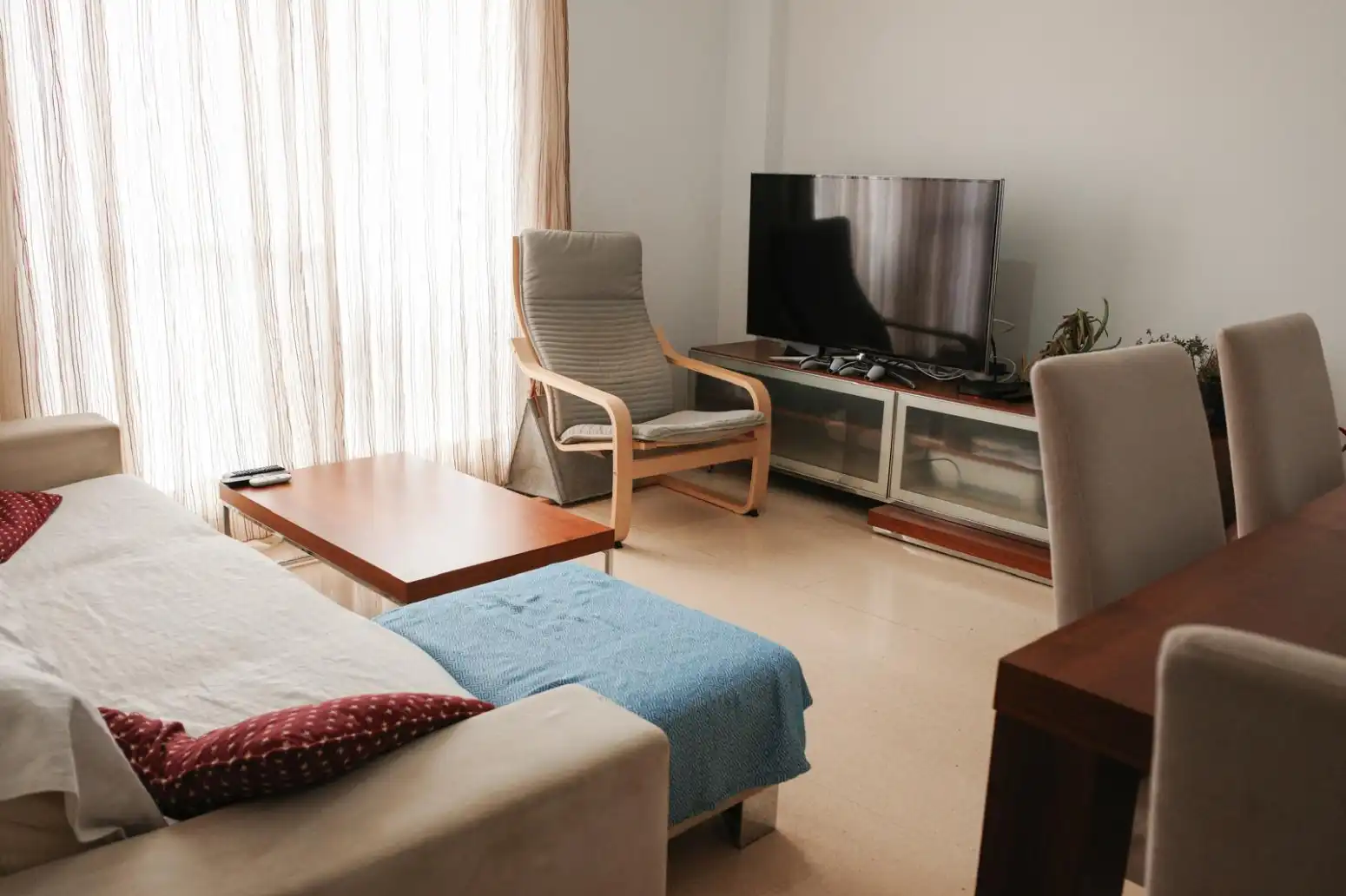Living room of Flat for sale in Torrent  with Air Conditioner, Storage room and Balcony