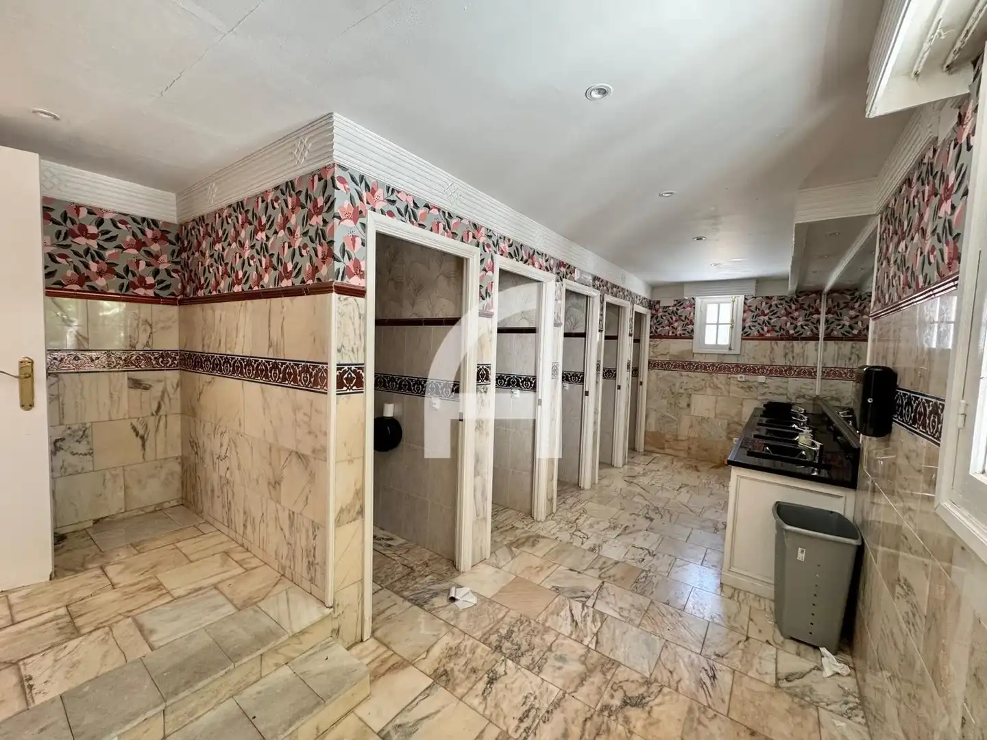Badezimmer von Geschaftsraum zum Verkauf in Chinchón mit Terrasse