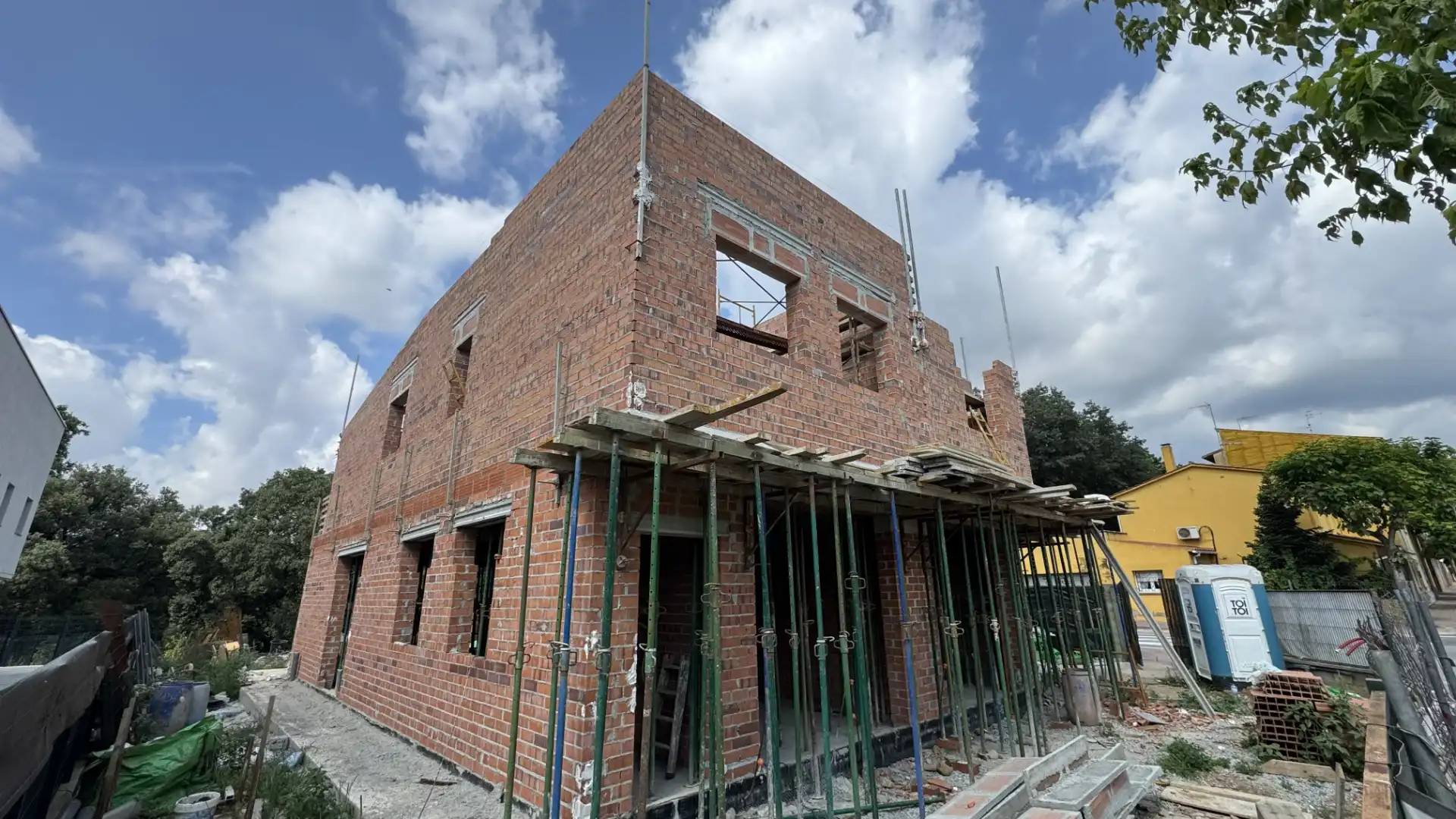 Vista exterior de Casa adosada en venda en Santa Maria de Palautordera amb Aire condicionat, Calefacció i Jardí privat