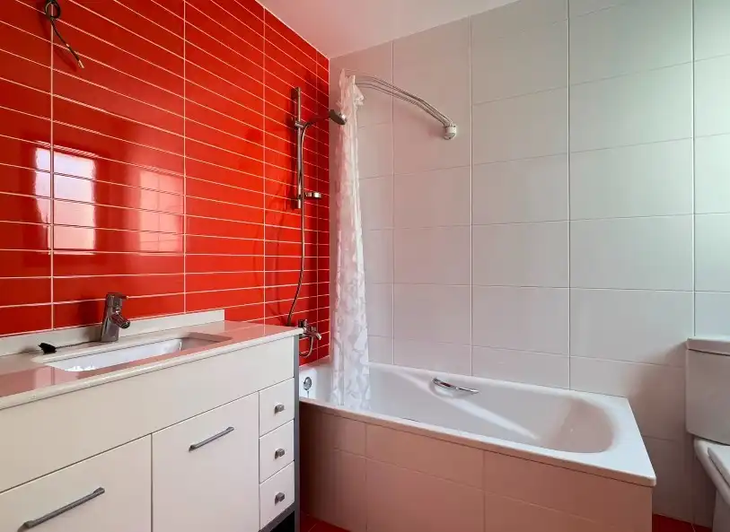 Badezimmer von Maisonette zum Verkauf in Castellón de la Plana / Castelló de la Plana mit Heizung, Terrasse und Möbliert