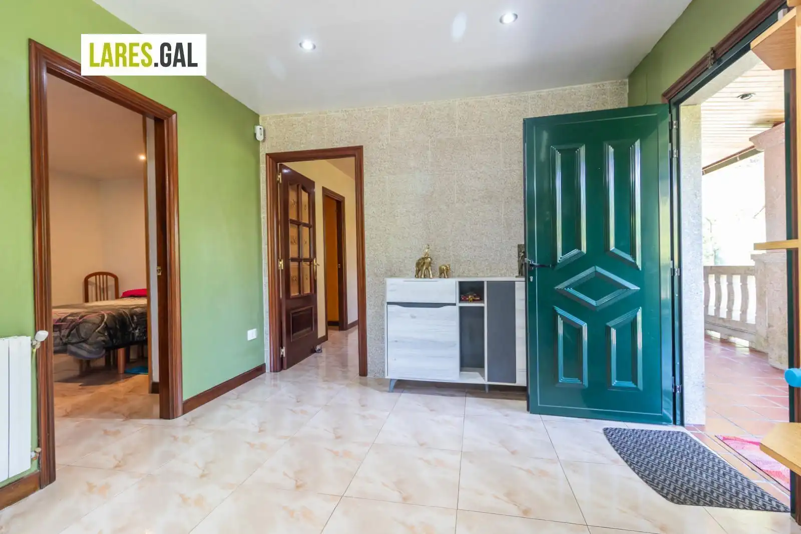 Casa o xalet en venda en Cangas  amb Calefacció, Terrassa i Traster
