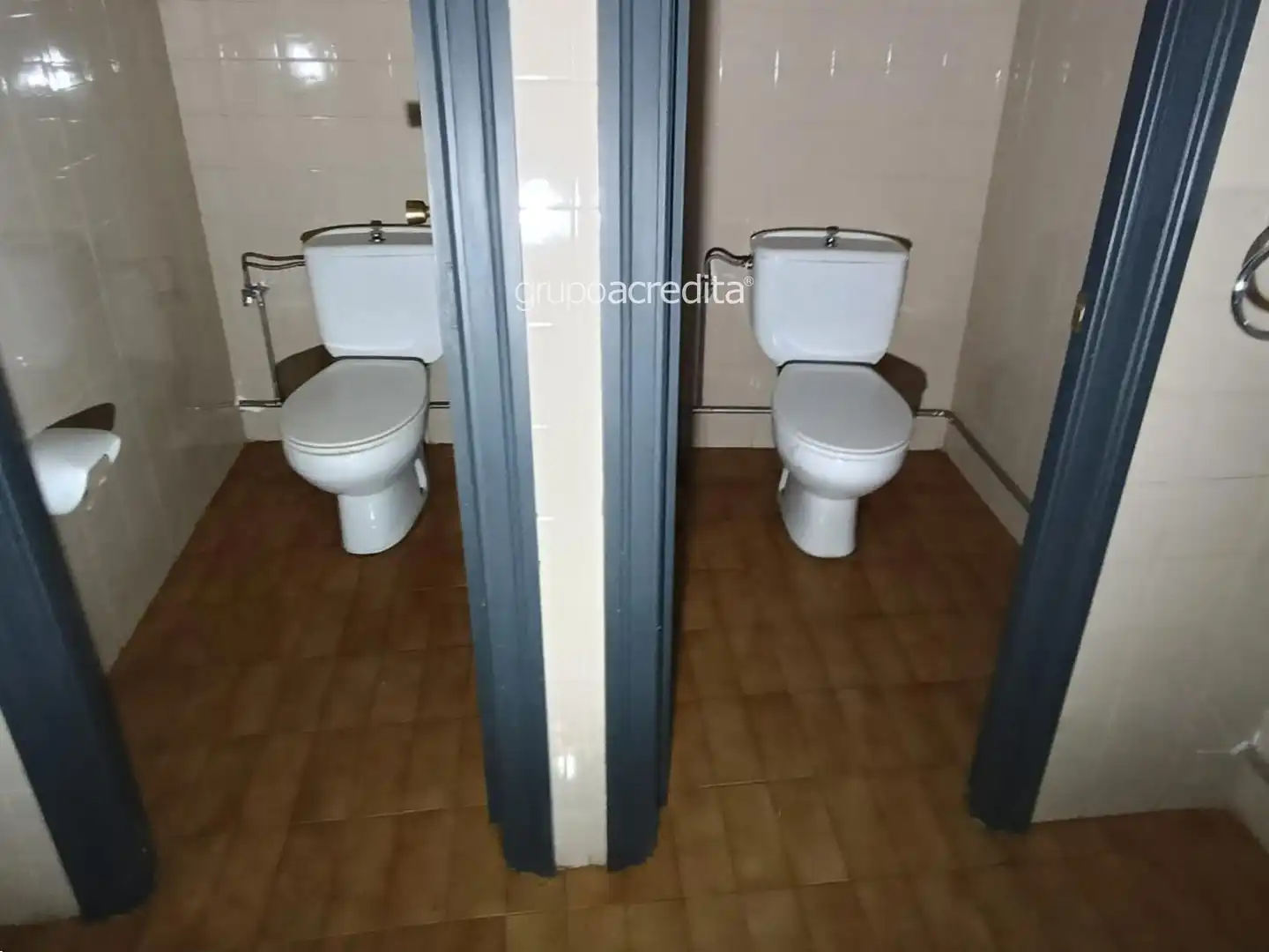 Baño de Local en venta en Vigo 