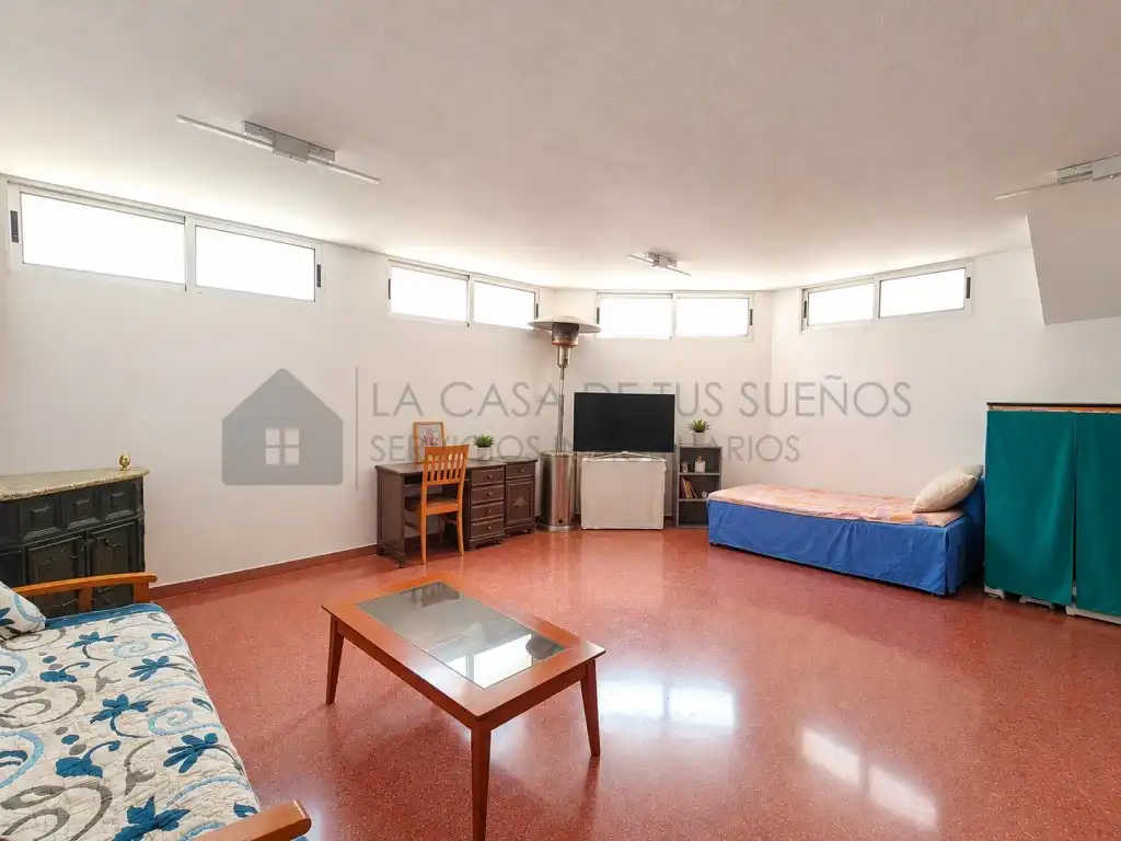 Casa adosada en venda en San Crispín - Huerta Nueva-Estación  