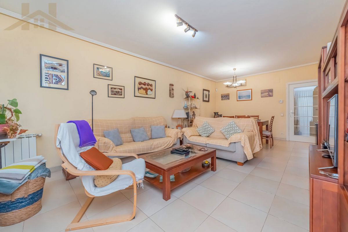 Sala de estar de Casa o chalet en venta en Rivas-Vaciamadrid con Aire acondicionado, Calefacción y Jardín privado