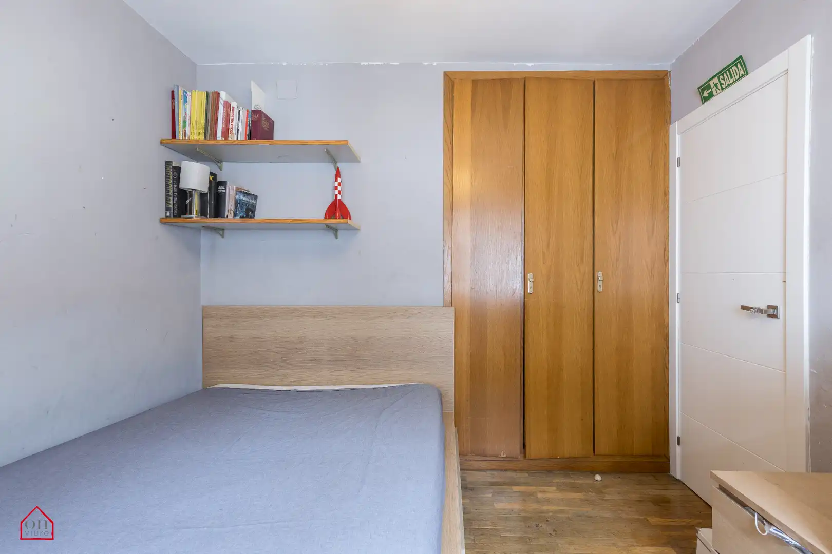 Dormitori de Casa adosada en venda en Sant Cugat del Vallès amb Calefacció, Jardí privat i Parquet