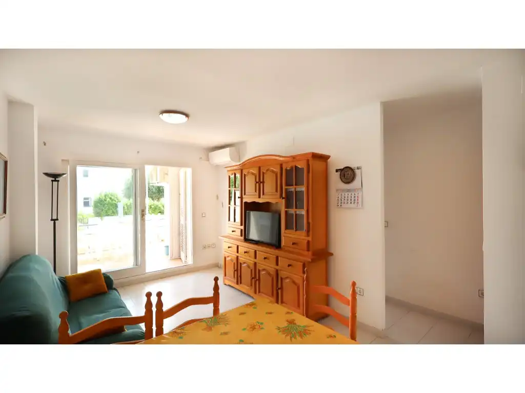 Sala d'estar de Pis en venda en Llançà amb Aire condicionat i Moblat