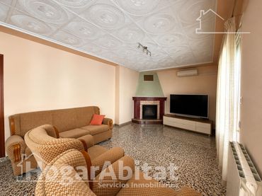 Casa con piscina en venta en Calle BLASCO IBAÑEZ