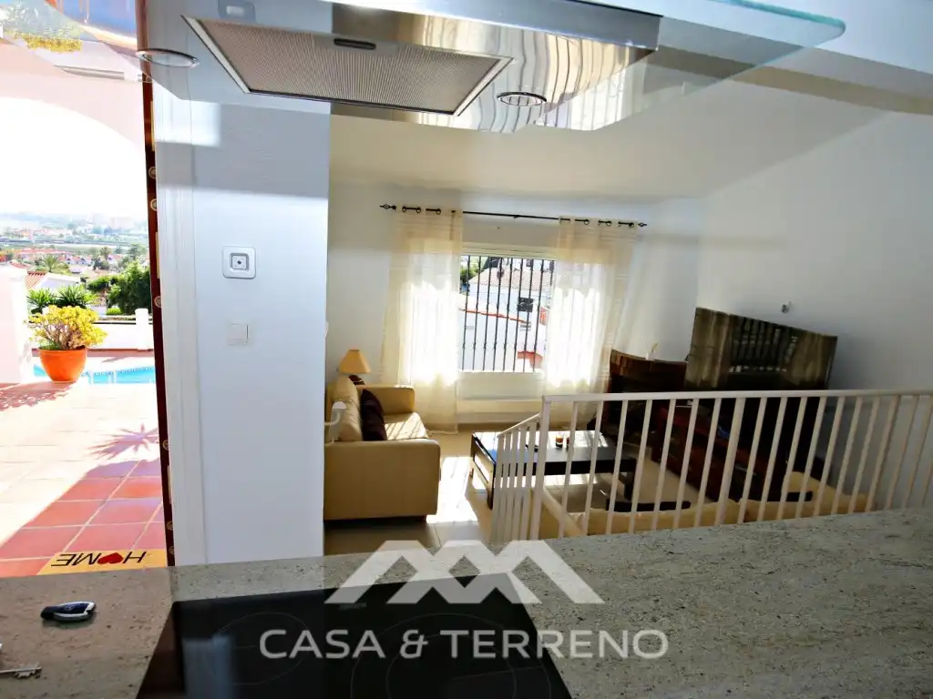 Casa o chalet en venta en Vélez-Málaga con Aire acondicionado, Piscina y TV