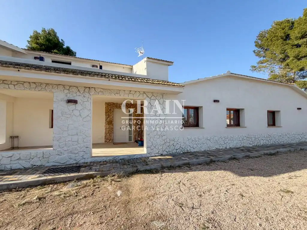 Exterior view of Houses for rent in Albacete  with Heating, Private garden and Swimming Pool