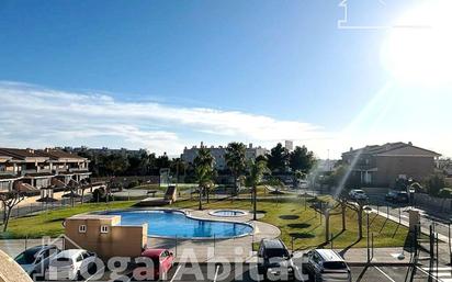 Exterior view of Single-family semi-detached for sale in Paterna  with Air Conditioner, Heating and Private garden