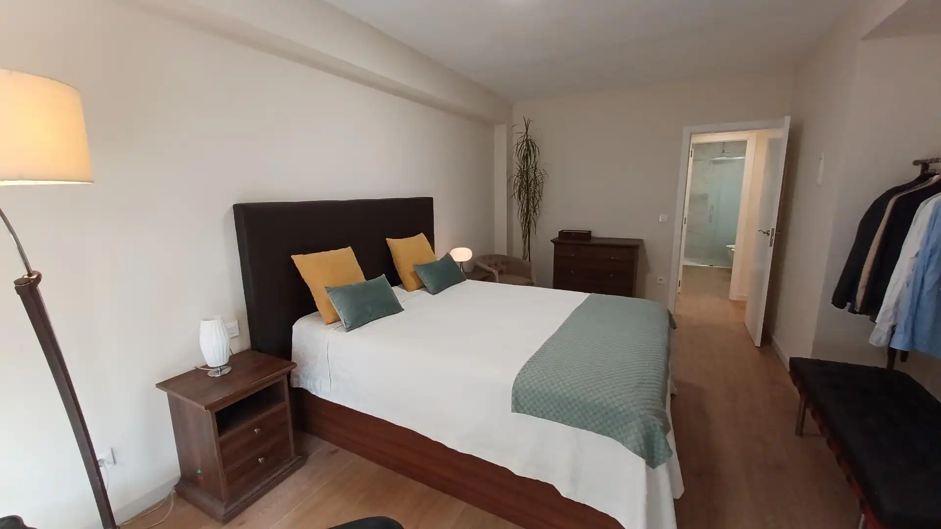 Habitación de Piso en venta en Torrent con Balcón