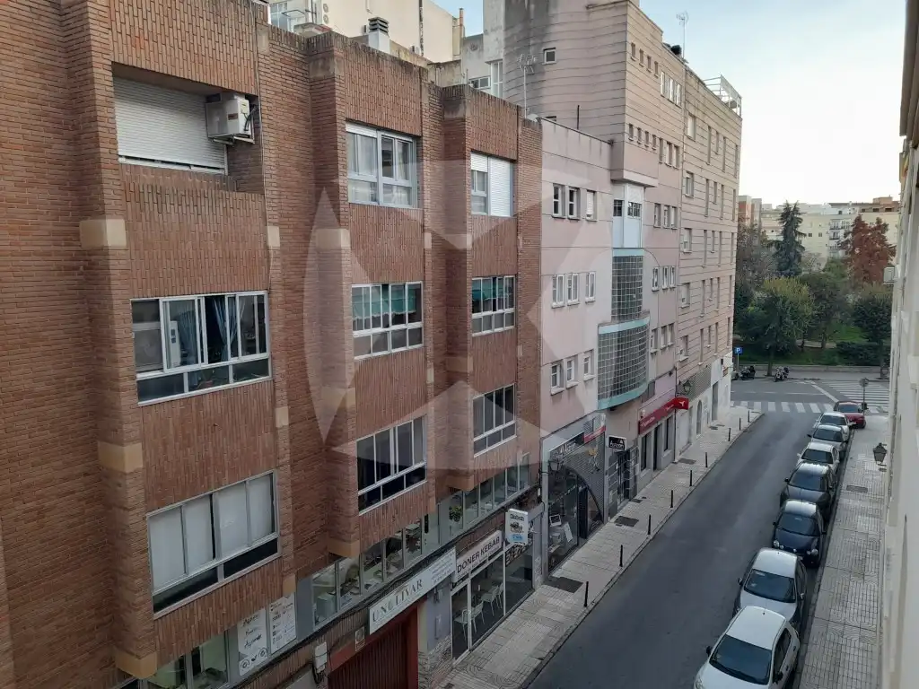 Piso de alquiler en Calle Zurbaran, Casco Antiguo