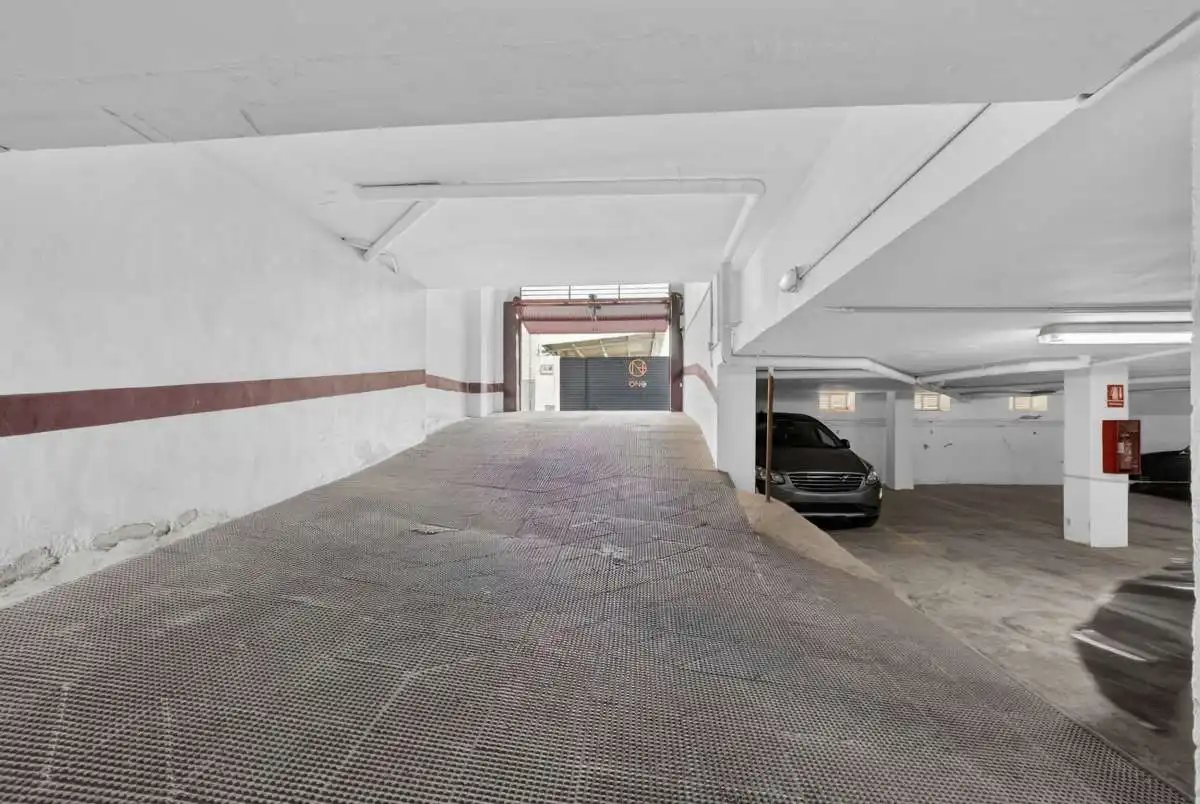 Parking de Ático en venta en San Pedro del Pinatar con Terraza, Trastero y Amueblado