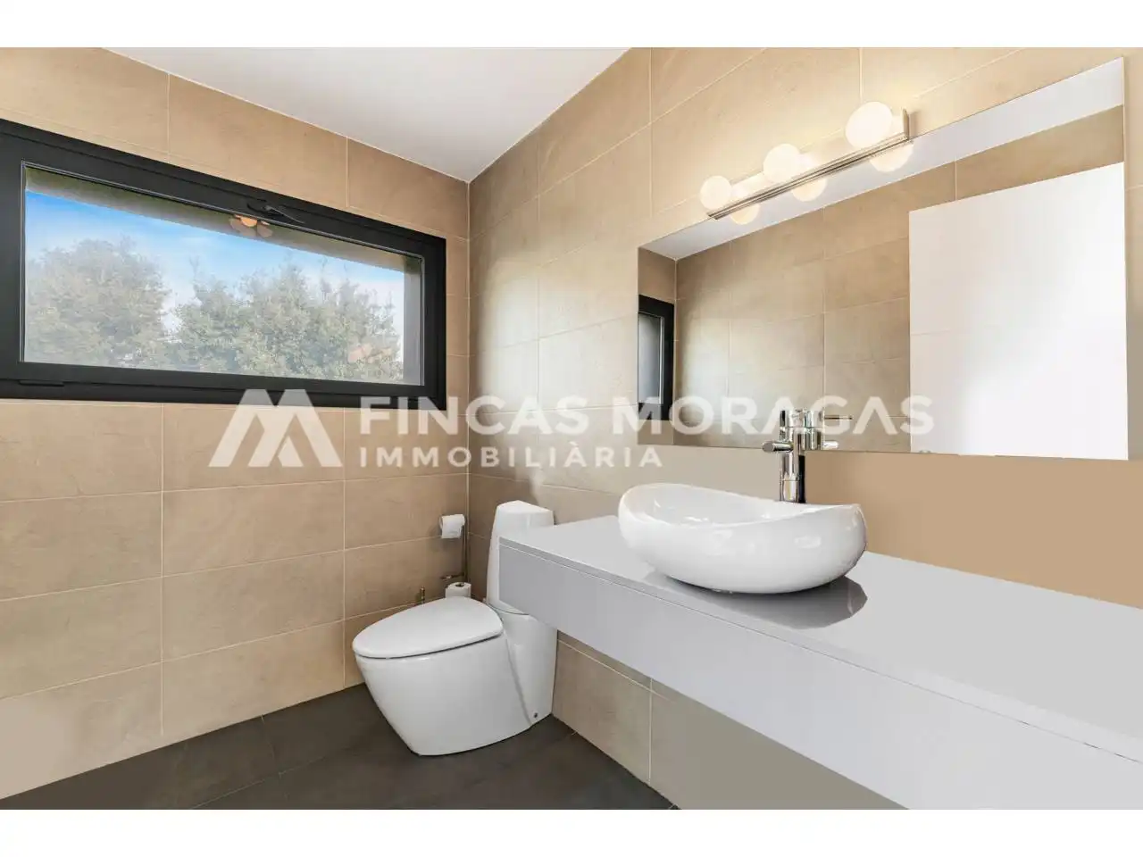 Bathroom of Houses for sale in Sant Cugat del Vallès  with Air Conditioner, Heating and Private garden