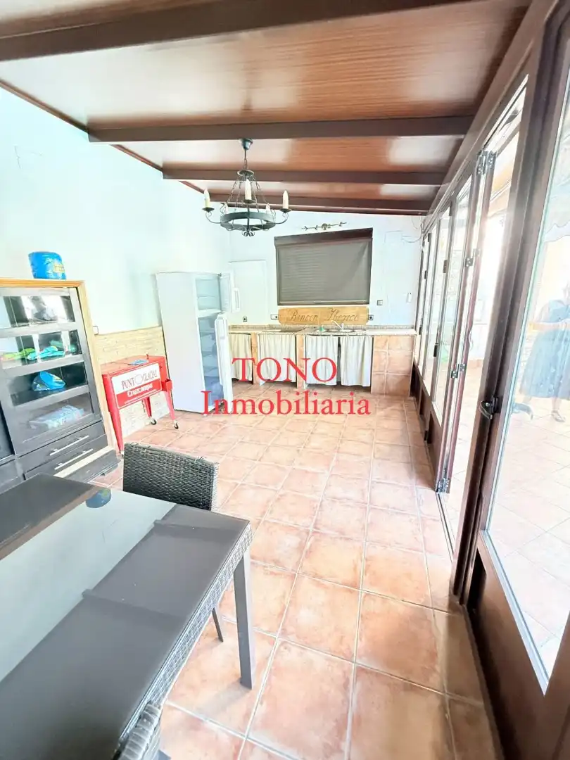 Detached house with terrace for sale in Calle Adriano 12, imagen 7