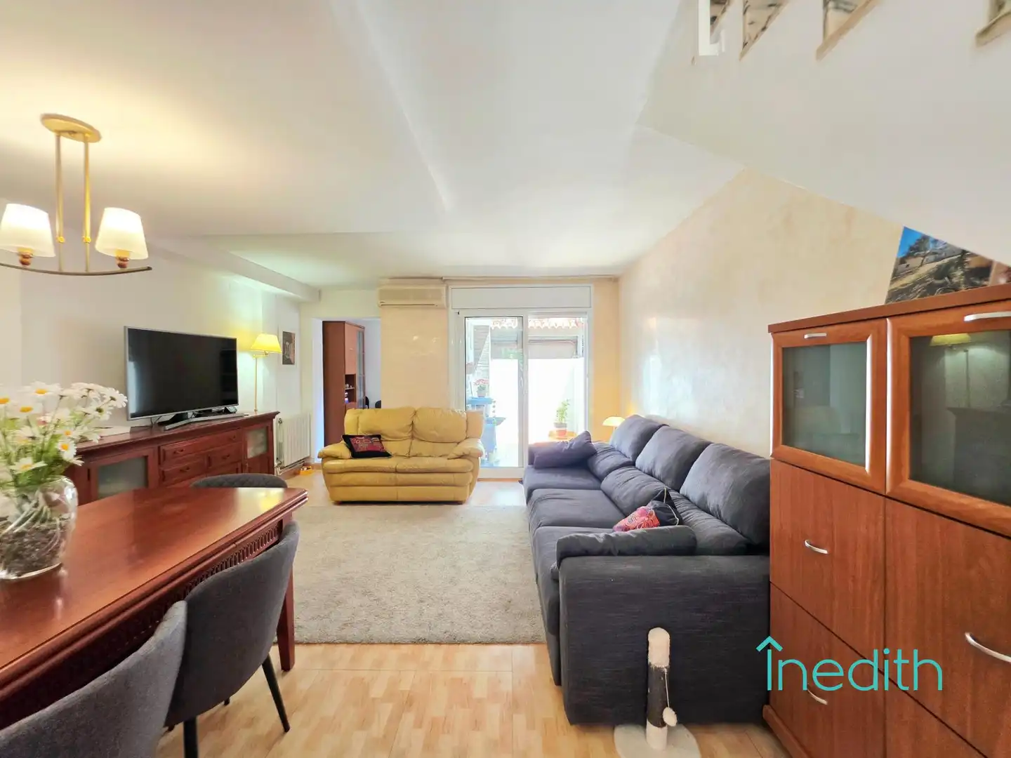 Sala d'estar de Casa o xalet en venda en Barcelona amb Aire condicionat, Calefacció i Terrassa