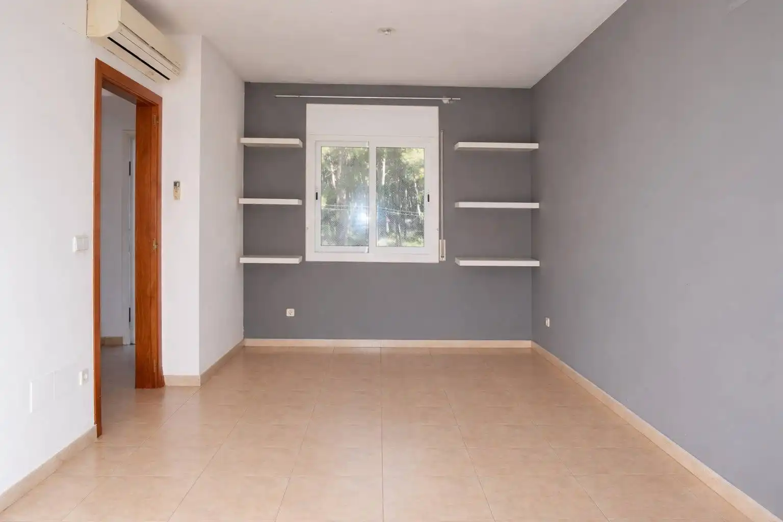 Habitación de Casa o chalet en venta en L'Escala con Aire acondicionado, Calefacción y Jardín privado