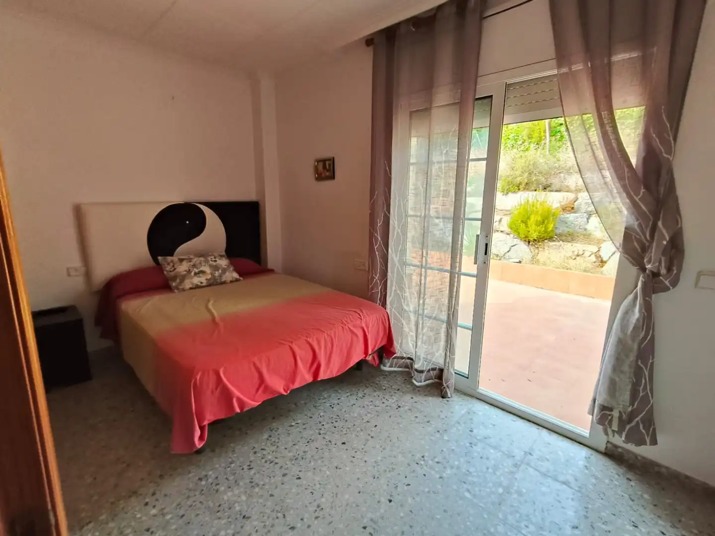 Dormitori de Casa o xalet en venda en Calella amb Calefacció, Jardí privat i Terrassa