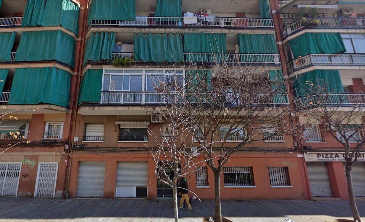 Vista exterior de Pis en venda en Badalona