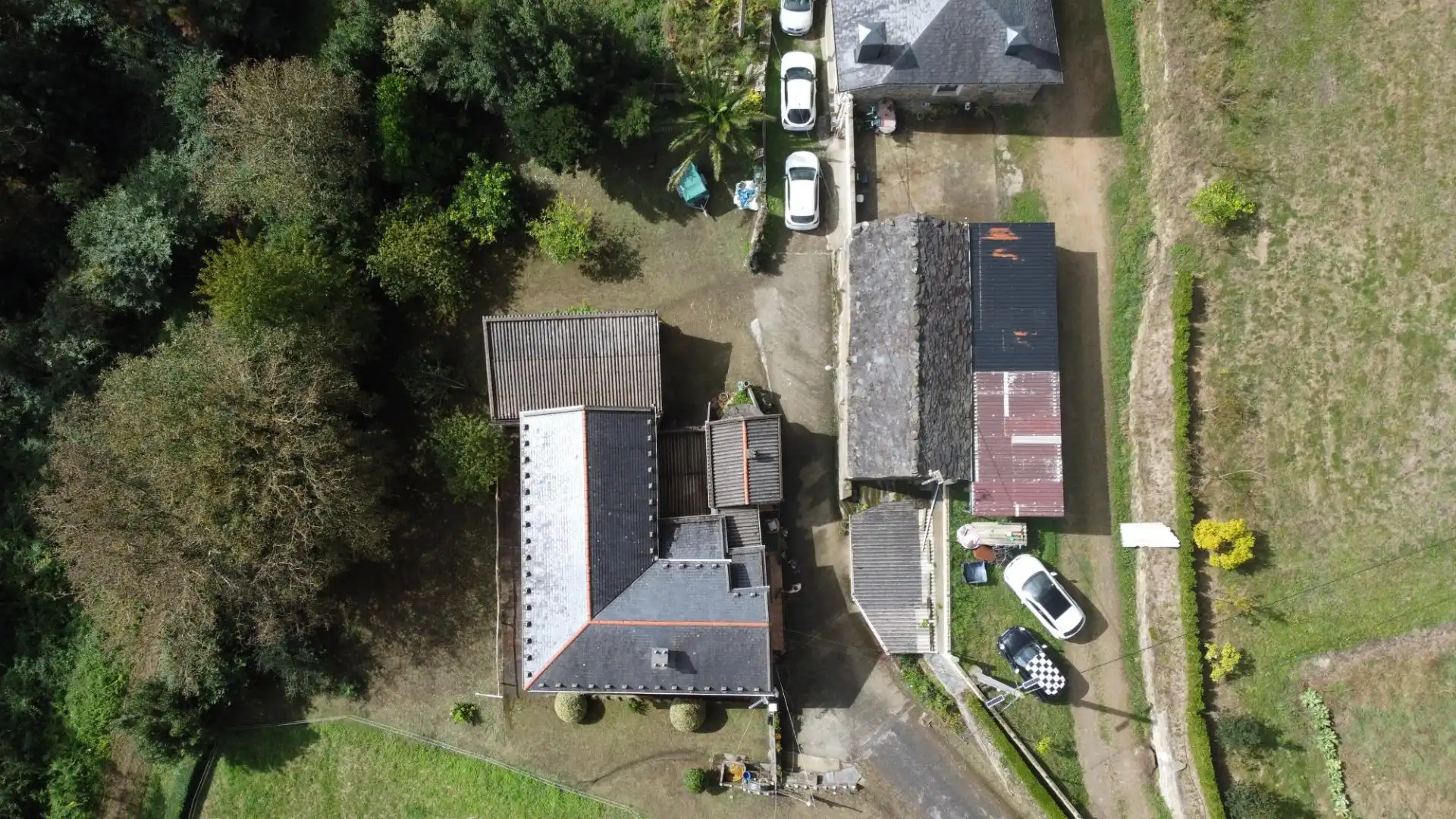 Parking of Houses for sale in Castropol, Asturias