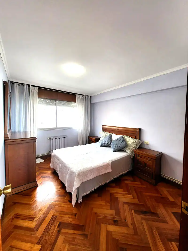 Wohnung zur Miete in Rúa do Conde de Torrecedeira, Berbés - Peritos