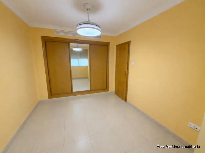 Habitación de Piso de alquiler en Valencia con Aire acondicionado, Calefacción y Horno